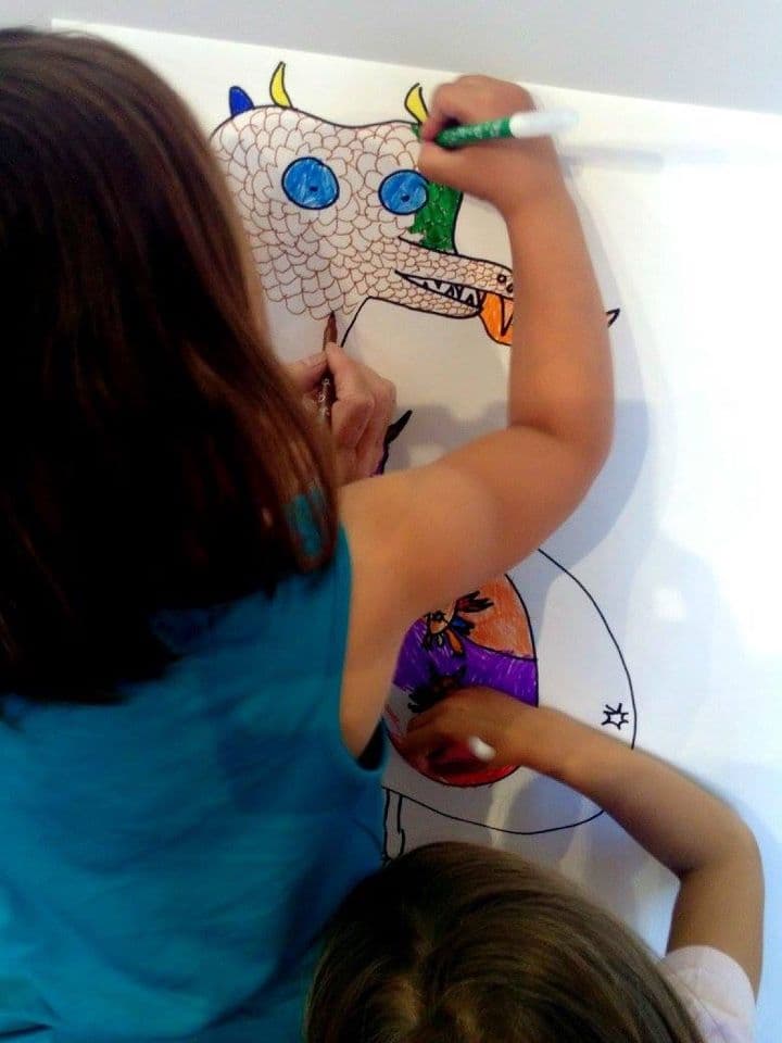 018=A la médiathèque Jean Michel Bollé de Redon, Dragon exquis, 2017_In a multimedia library, Dragon exquis, 2017.jpg