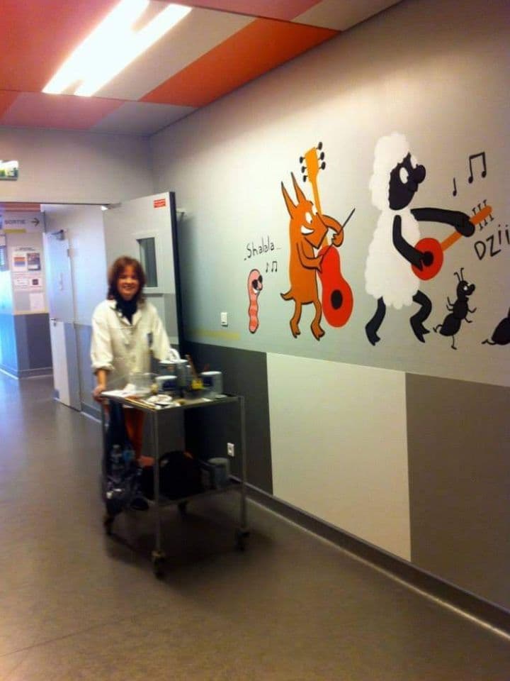 011=Quoi de neuf, Docteur ? Peintures à l’hôpital Necker, photo : Kimiko, 2014_ What's up, Doc? Paintings at Necker’s hospital, photo : Kimiko, 2014.jpg