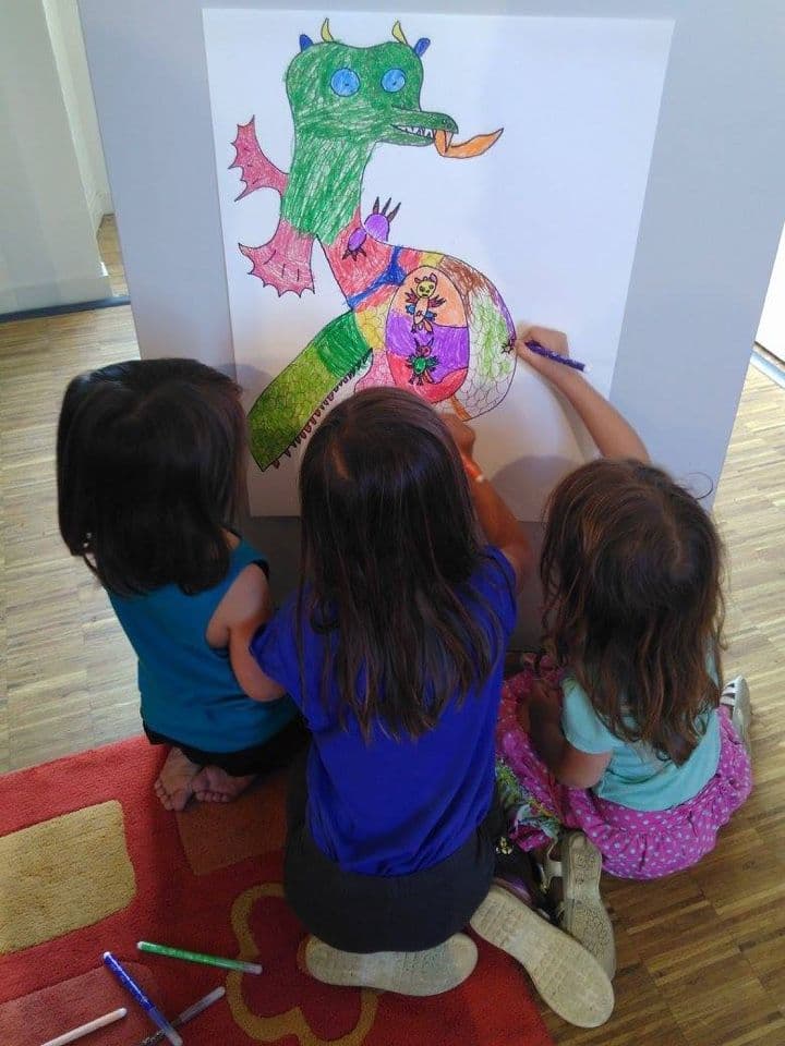 019=A la médiathèque Jean Michel Bollé de Redon, Dragon exquis, 2017_In a multimedia library, Dragon exquis, 2017.jpg