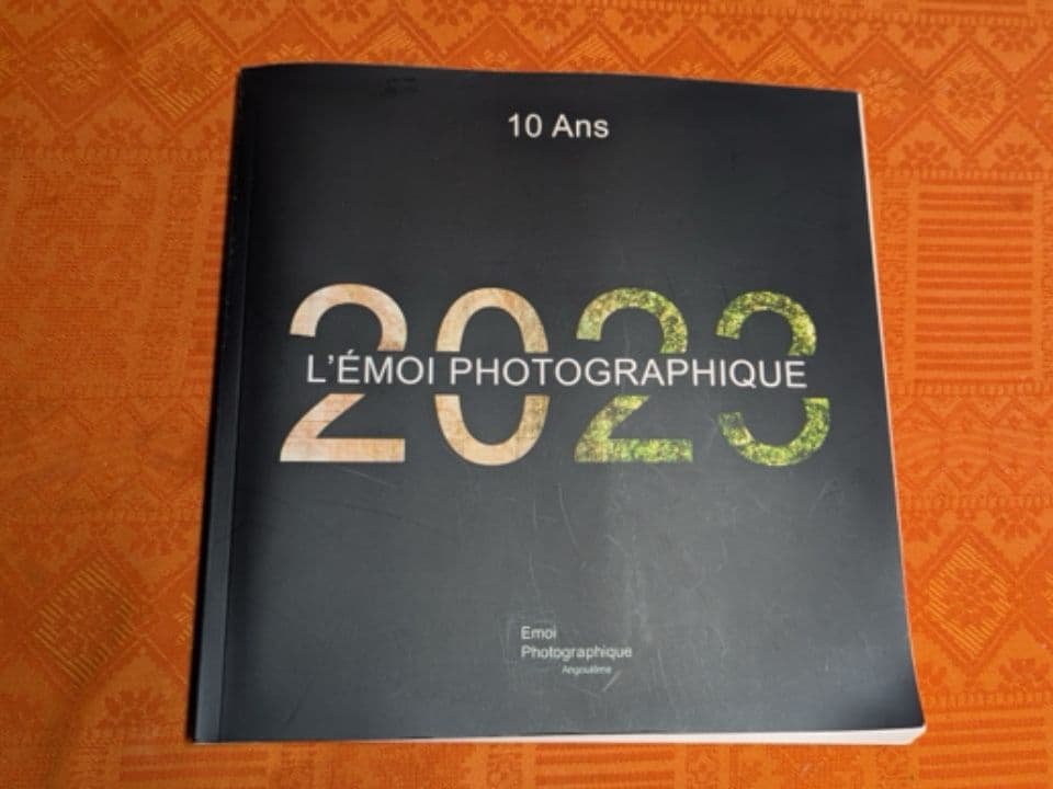 108=Catalogue des 10 ans du Festival, 2023_Catalog of the 10th anniversary exhibition, 2023.jpg